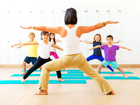 Dipawaly Centro de Yoga y Pilates niños en clase de yoga